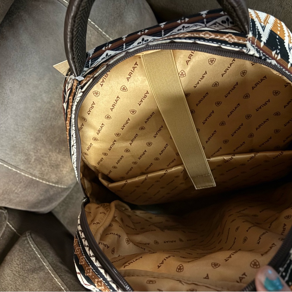 Nwt Ariat Diamond Aztec Backpack - Picture 4 of 6